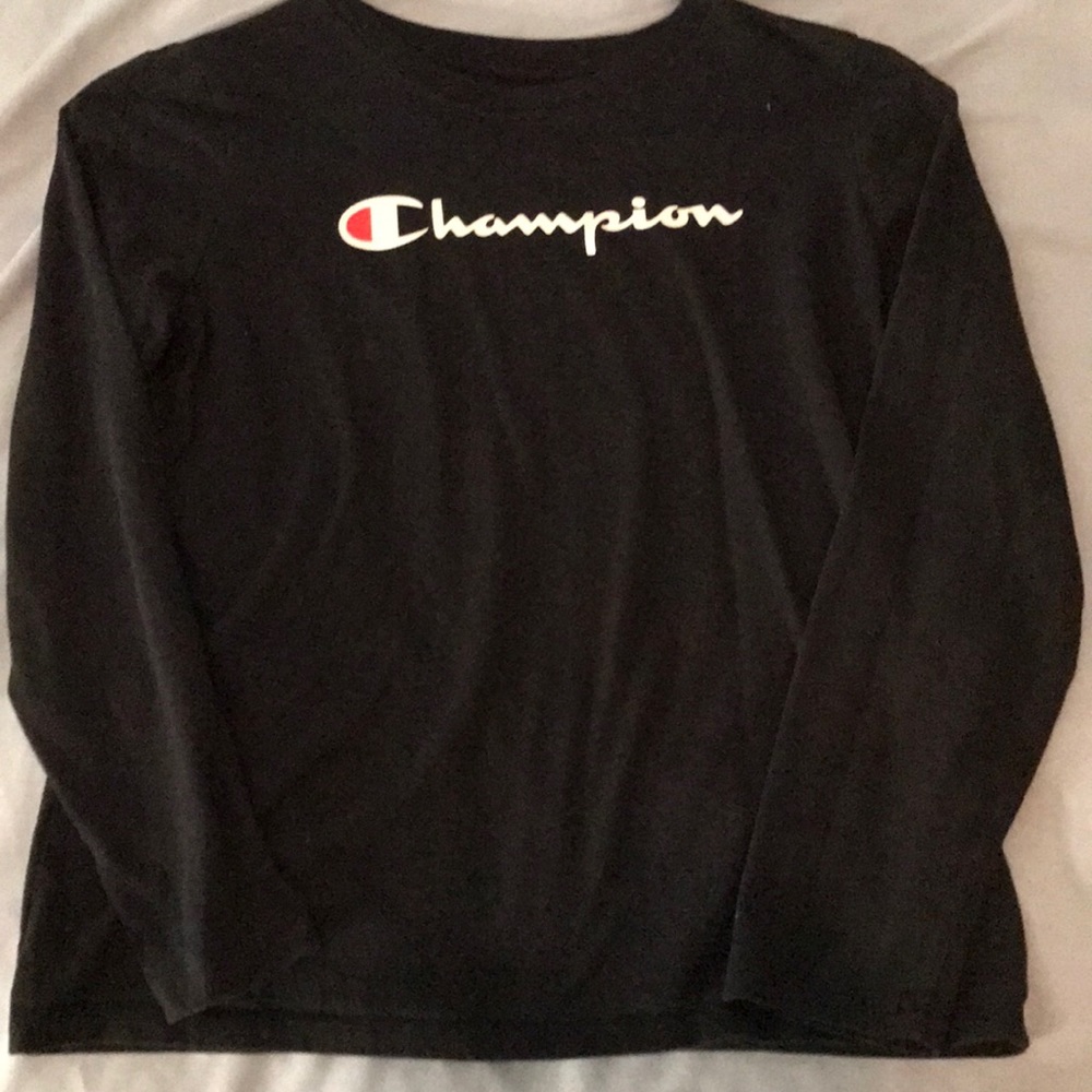 Black long sleeve champion shirt